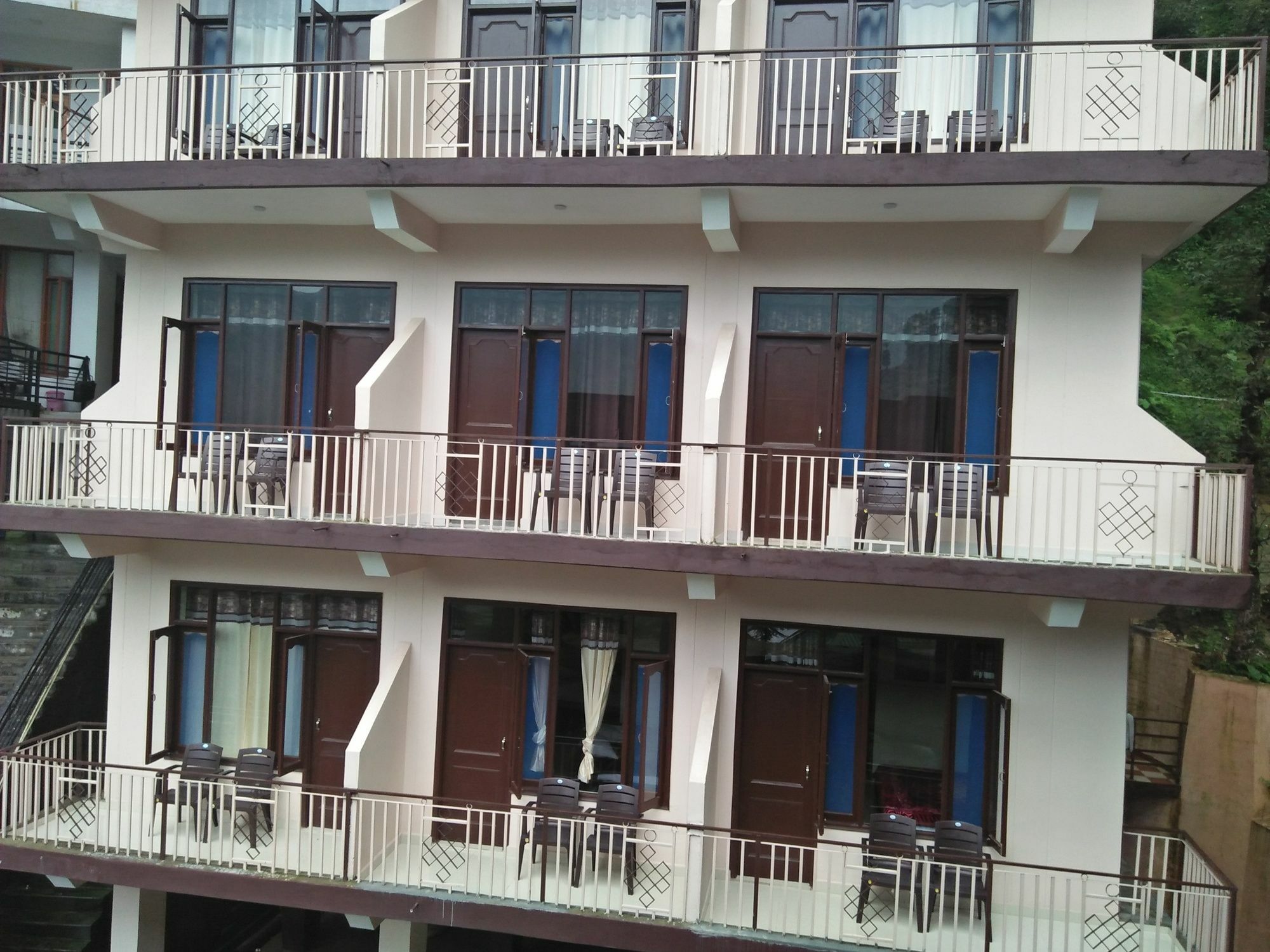 Hotel Hillora Mcleodganj Мак-Леод-Гейндж Экстерьер фото